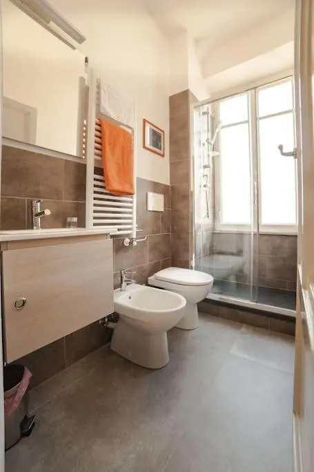 Apartment Monti Coliseum 2Nd Floor 3 Bedroom Rome Italy