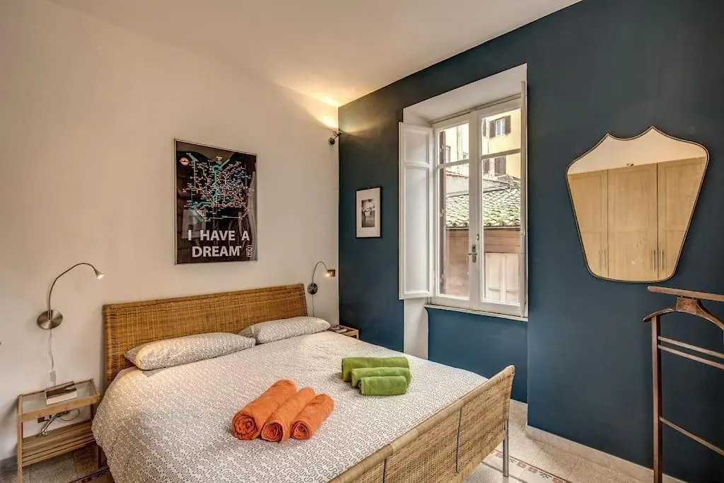 Monti Coliseum 2Nd Floor 3 Bedroom Rome
