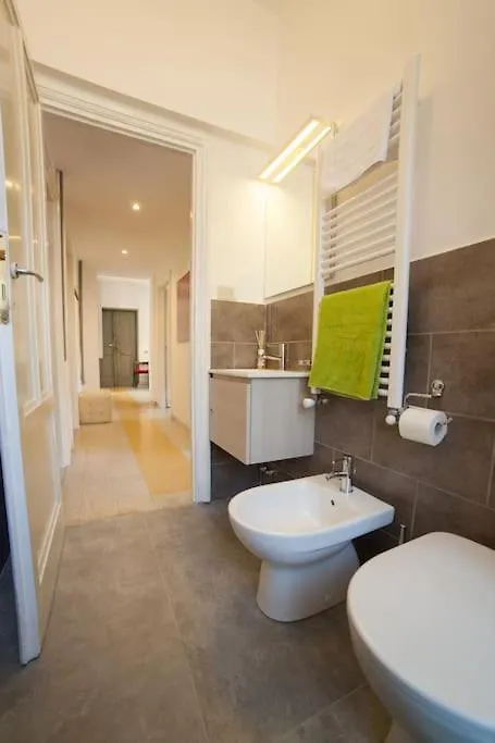 Monti Coliseum 2Nd Floor 3 Bedroom Rome 0*,  Italy