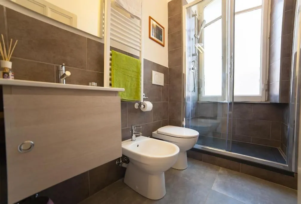 Monti Coliseum 2Nd Floor 3 Bedroom Rome Apartment