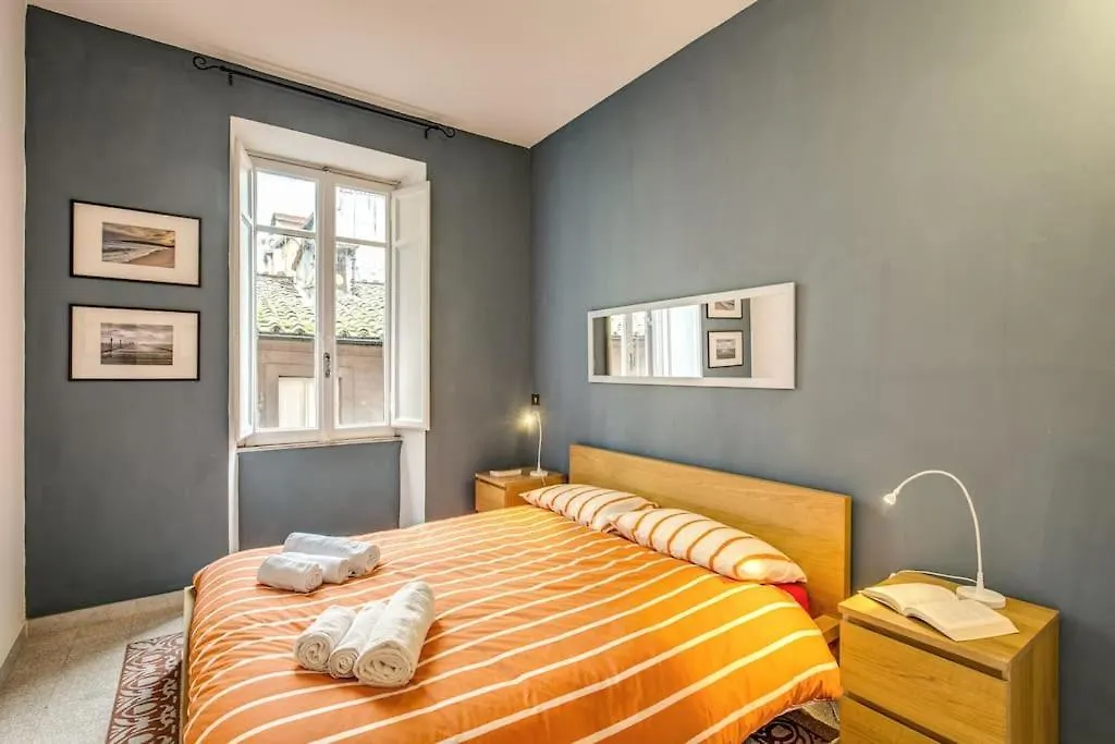 Monti Coliseum 2Nd Floor 3 Bedroom Rome 0*,  Italië